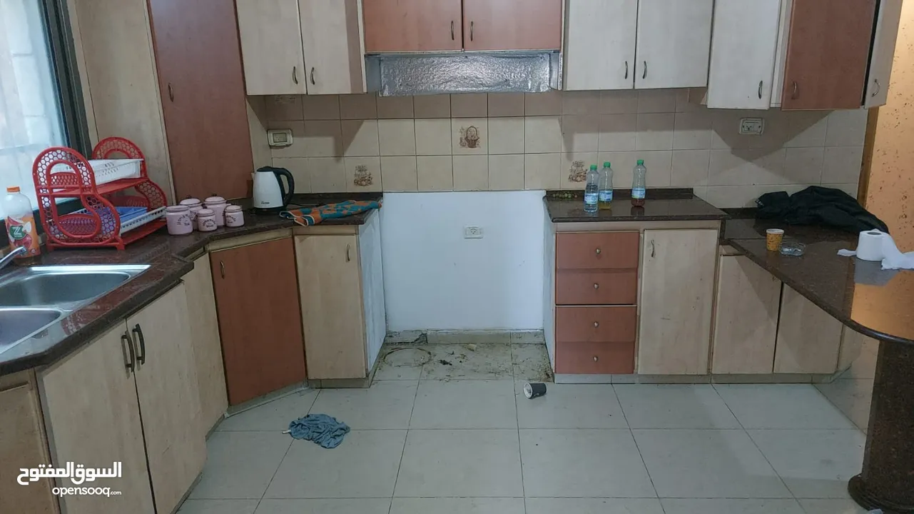 شقة للبيع في عين مصباح