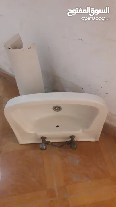 حوض حمام مستعمل