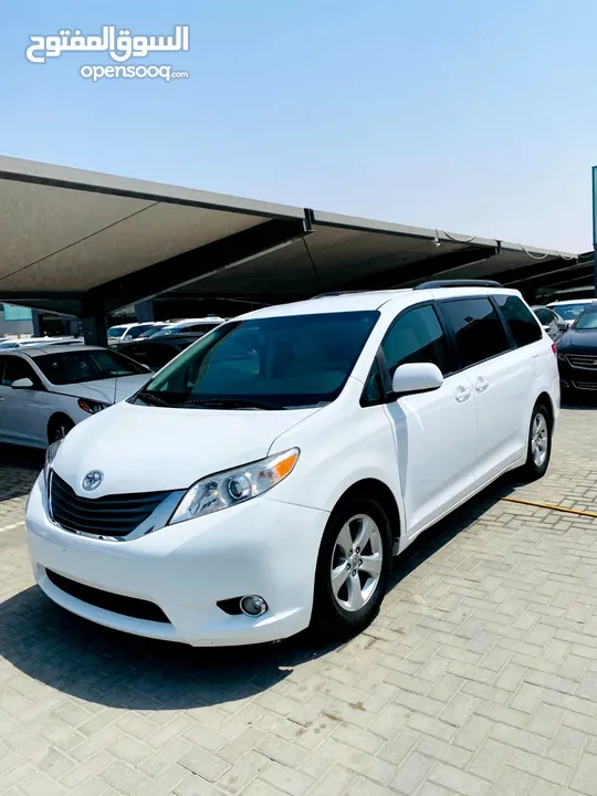 2014.Toyota sienna LE.white. import From USA