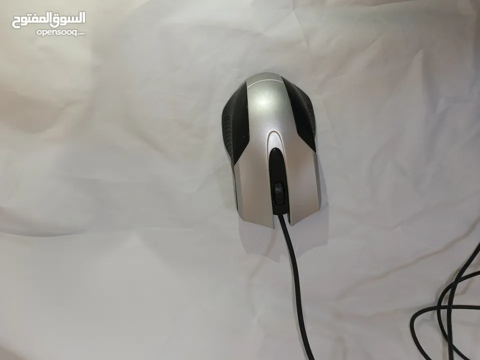 اي موسم في الصوره فقط بي( 3 ) دنانير شامل التوصيل لجميع انحاء المملكه الاردنيه الهاشميه.