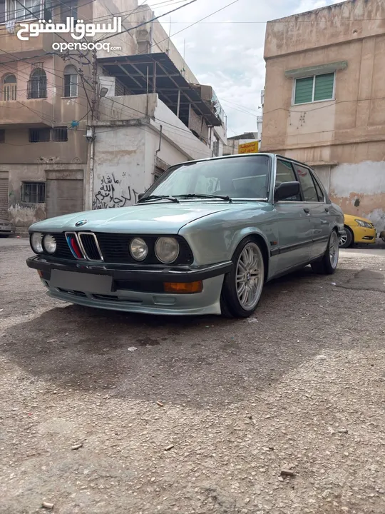 بي ام e28  موديل85