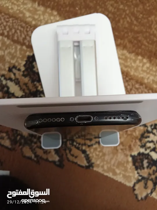 آيفون 7بحاله جيده