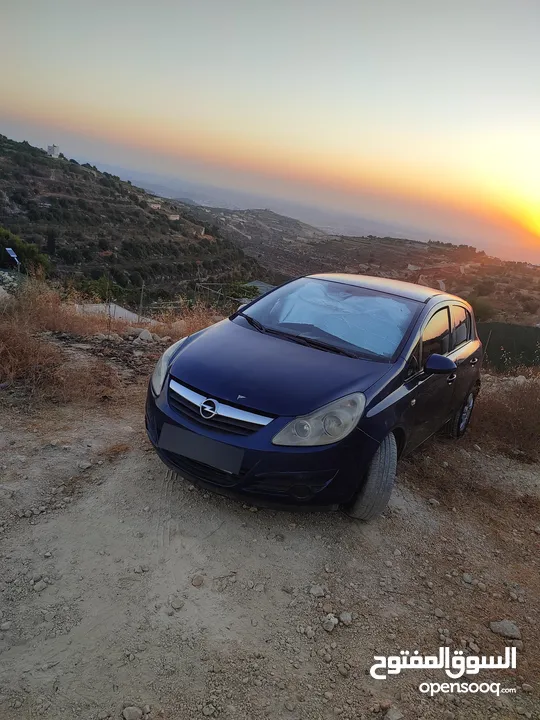 اوبل كورسا  2008 محرك1400 جير عادي  السيارة  مش ناقصها اشي للبيع او البدل ع اتوماتيك اشي مرتب