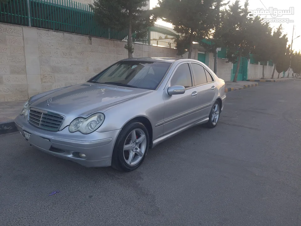 Mercedes Benz C200 2001  مرسيدس بنز c200 موديل c2001 مفتاح شفط بحالة ممتازة