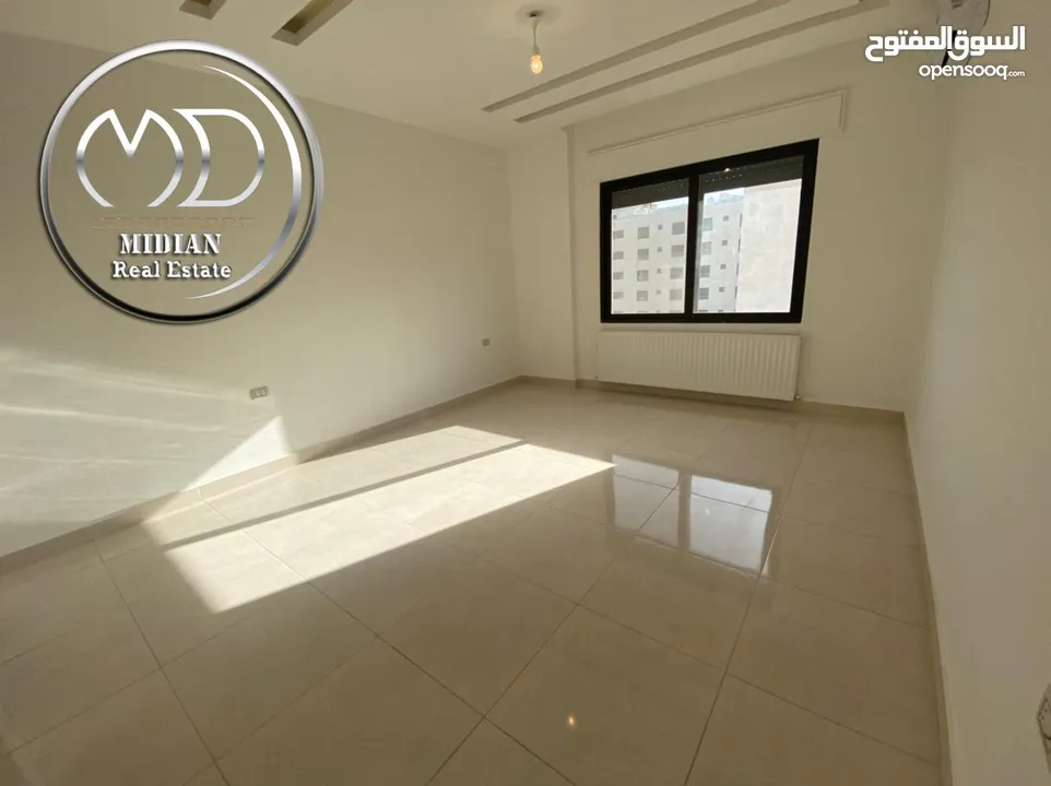 شقق ارضية و طوابق مكررة و أخير مع روف للبيع الرابية مساحات 200م مع تراسات و حدائق جديدة لم تسكن بأسع