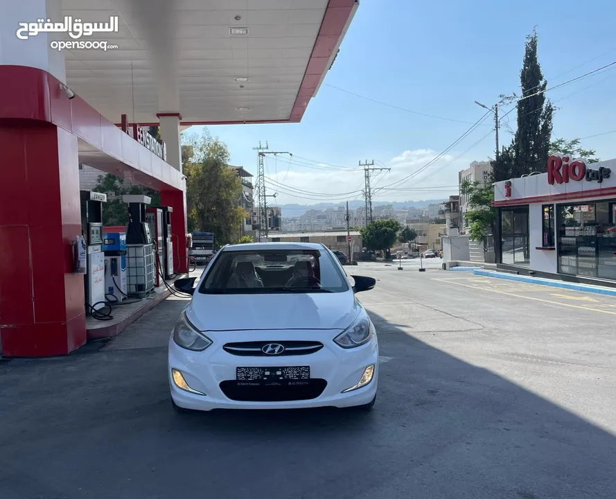 Hyundai accent 2017