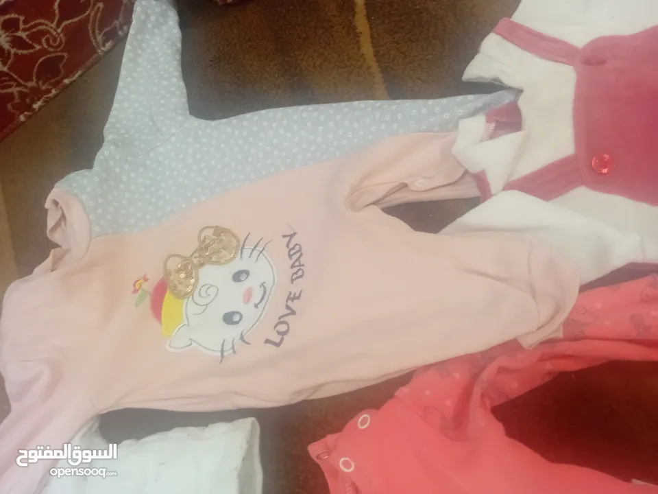 ملابس بيبي للبيع
