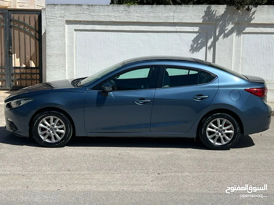 MAZDA 3 2016
