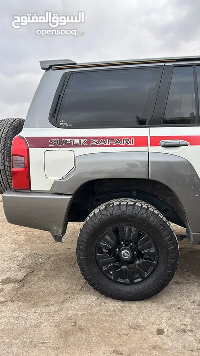 للبيع تواير او للبدل تواير Nitto tyres