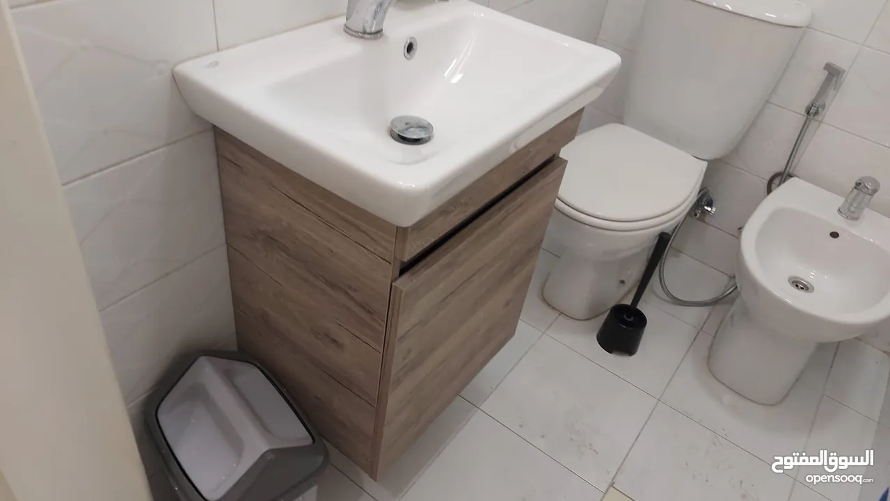 شقة نصف مفروشة للإيجار في دير غبار  ref : 14352