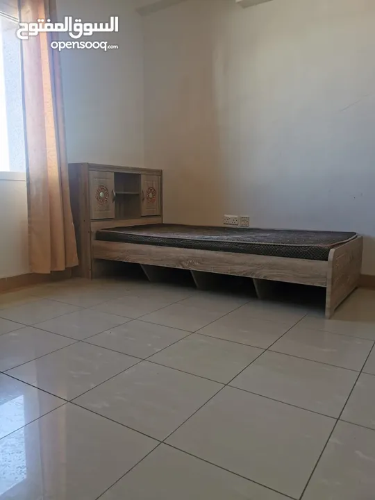 BedSpace for Rent In AL KHEWAIR for bacholar