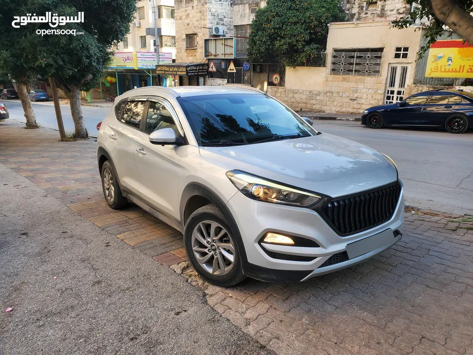 هيونداي توسان ترخيص 2017 بحالة الوكالة بسعر حرق