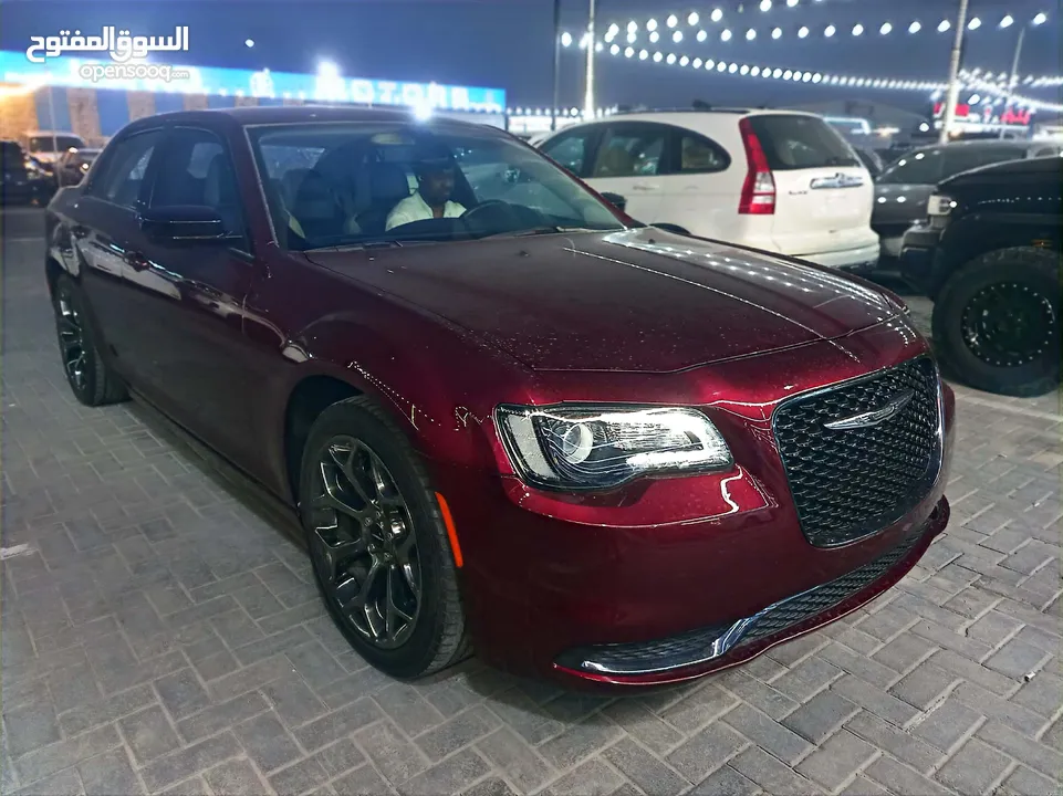 CRYSLER 300 Model 2018 USA 3.6L v6