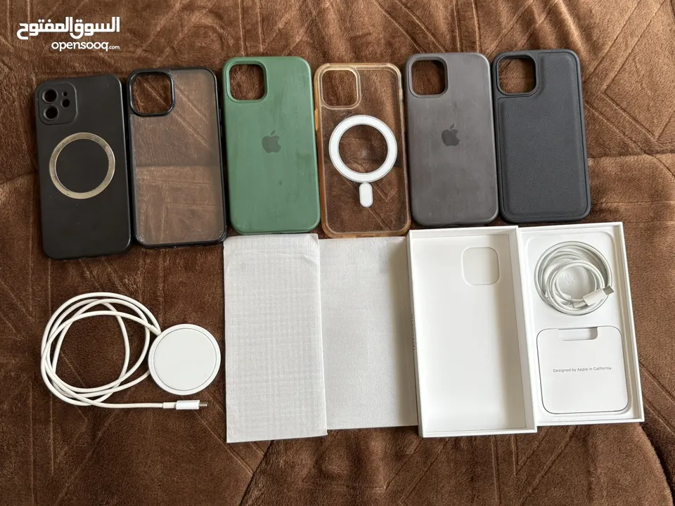 iPhone 12 Blue  نظيف من غير خدوش  غير مفتوح مع الكرتونة الاصلية