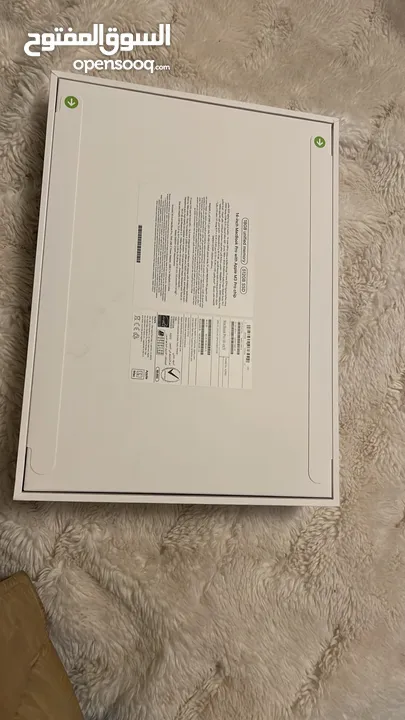 Macbook m3 pro 14 inch نسخة شرق اوسط ضمان سنه علبة متبرشمة
