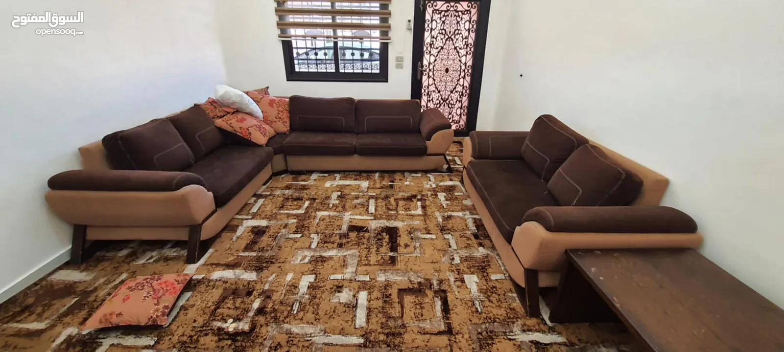 سجادة للبيع استعمال خفيف