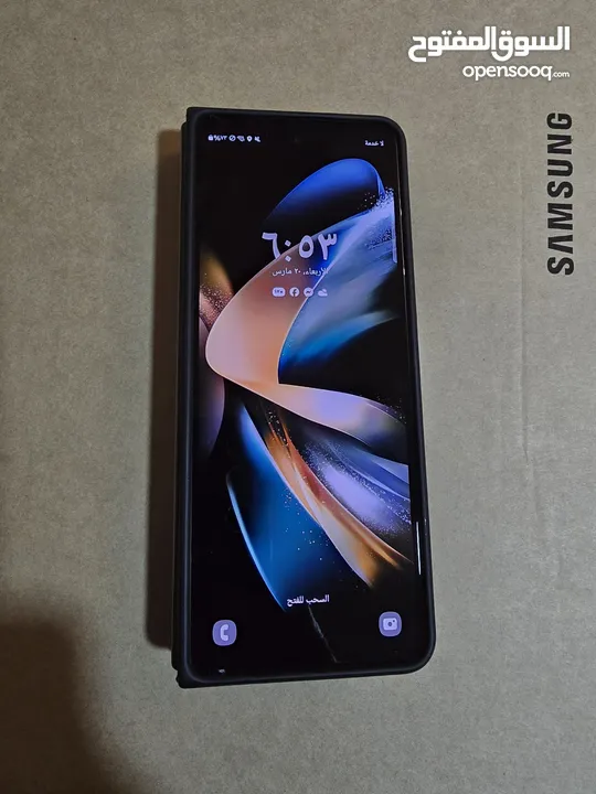 samsung galaxy Z Fold 4 .512.giga .rom.12 giga ram مكفول سنه وتغيير شاشه مره ب105 د لون أخضر رمادي.