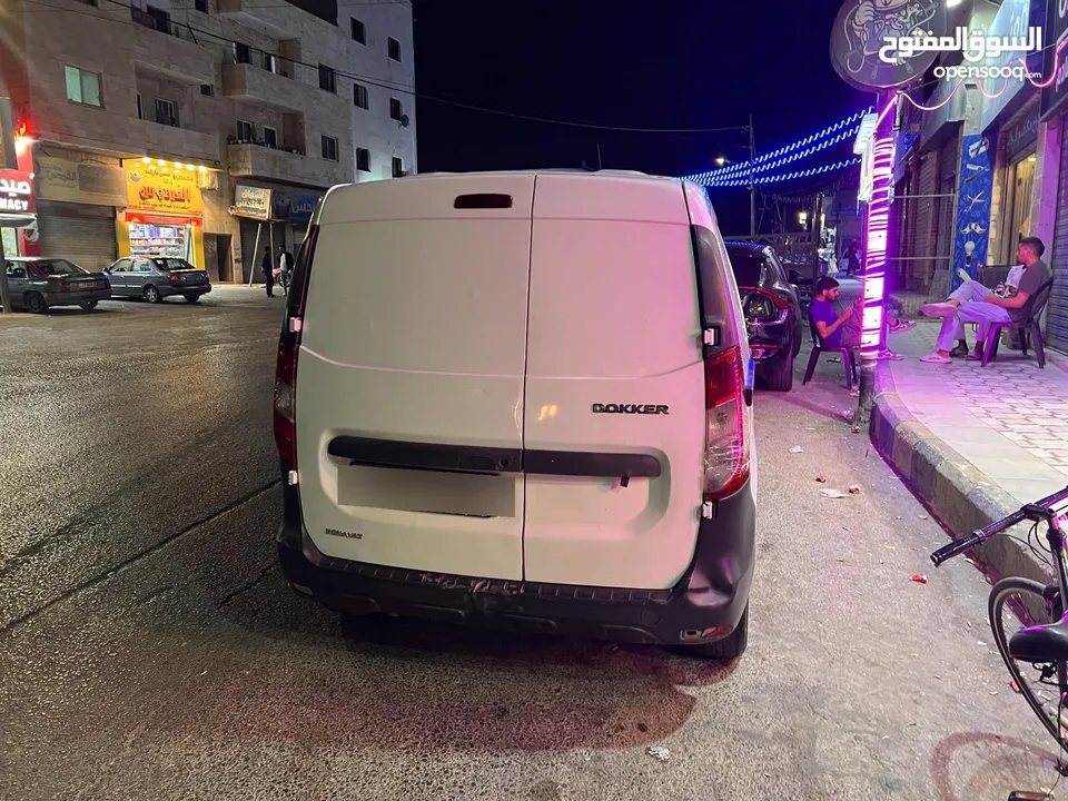 فان رينو دوكر 2017  Renault Domker Van