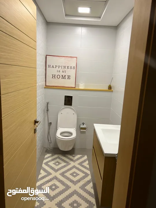 من المالك مباشره شقه كبيره بسعر استوديو في الجفير