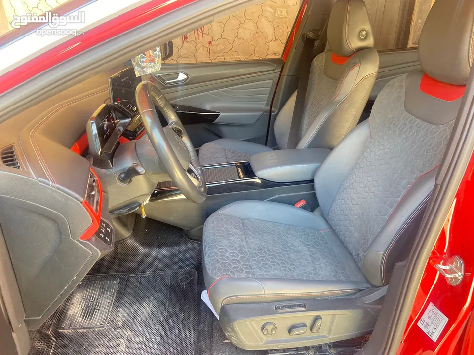Volkswagen ID4 x للبيع