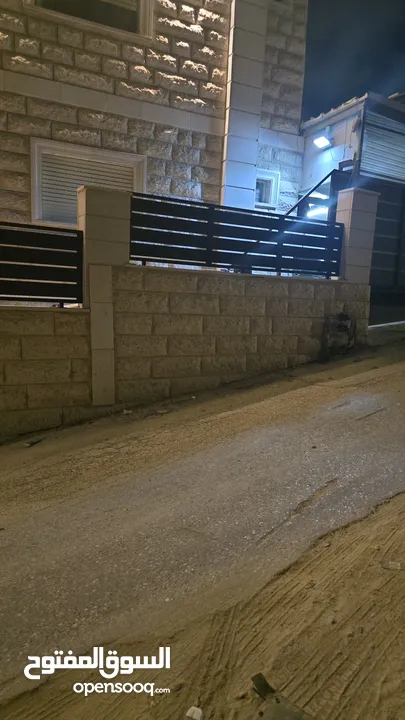 تفصيل ابواب وحراسات ودرزينات وكل شي يخص عالم الحديد