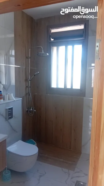 كونج طابقين للإيجار