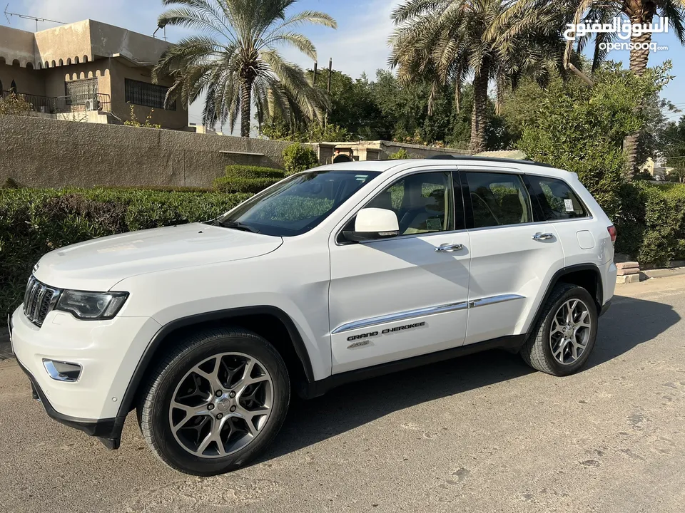 خليجي جيب كراند شيروكي Jeep Grand Cherokee Limited Plus