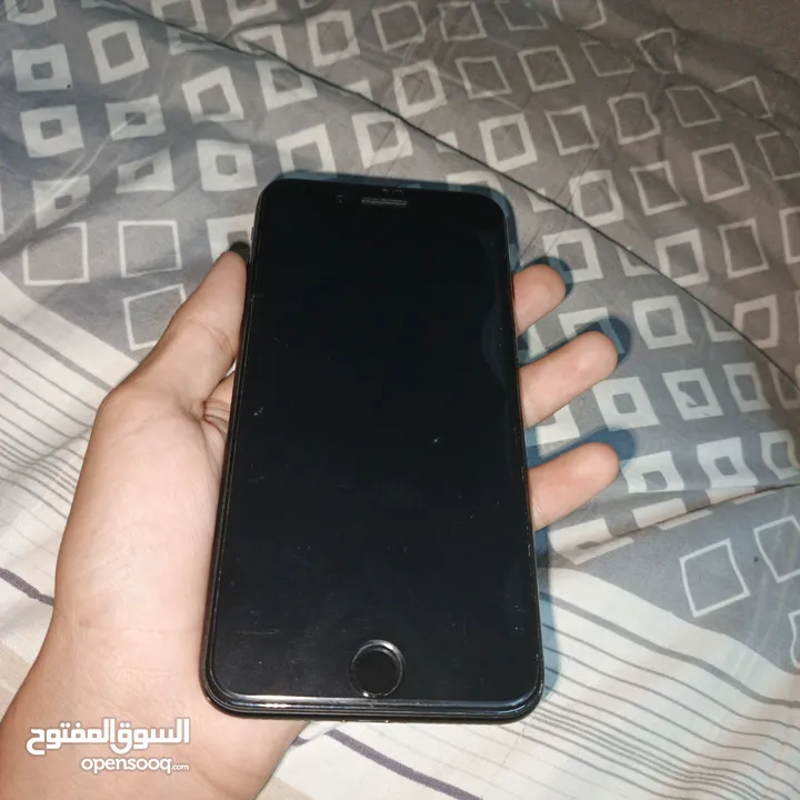 ايفون 8 بلس