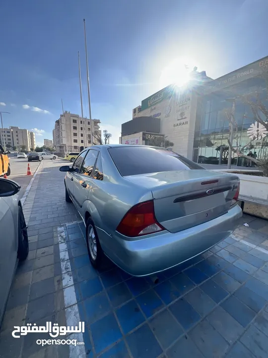 فورد فوكس موديل 2001