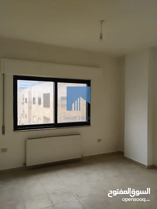 شقة مميزة للبيع في أم السماق الشمالي طابق ثالث 240م تشطيب سوبر ديلوكس