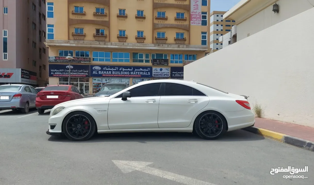 DHS 57000/= MERCEDES V8 CLS63 CLS 63 AMG 2014 GCC خليجي فل اوبشن