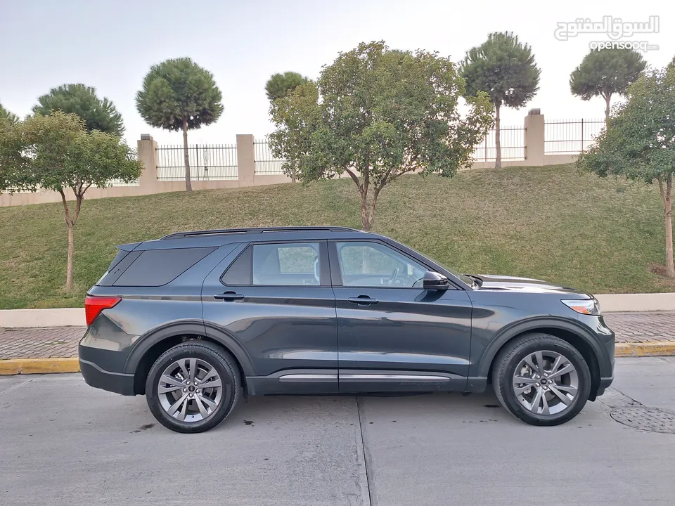 Ford Explorer XLT 2022 4WD