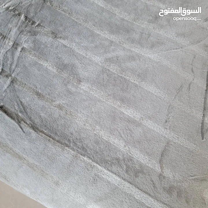 طرحات ملكيه من مخمل الفاخر