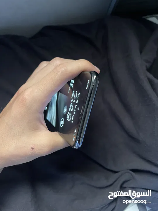 iPhone 11 pro max  265 gb .   سعر حرق   .....بطارية 87