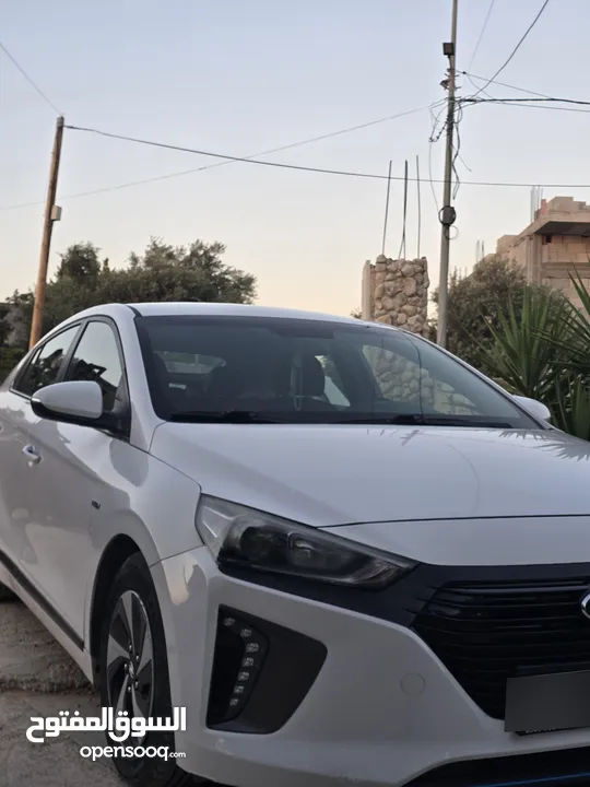 هيونداي ايونك هايبرد