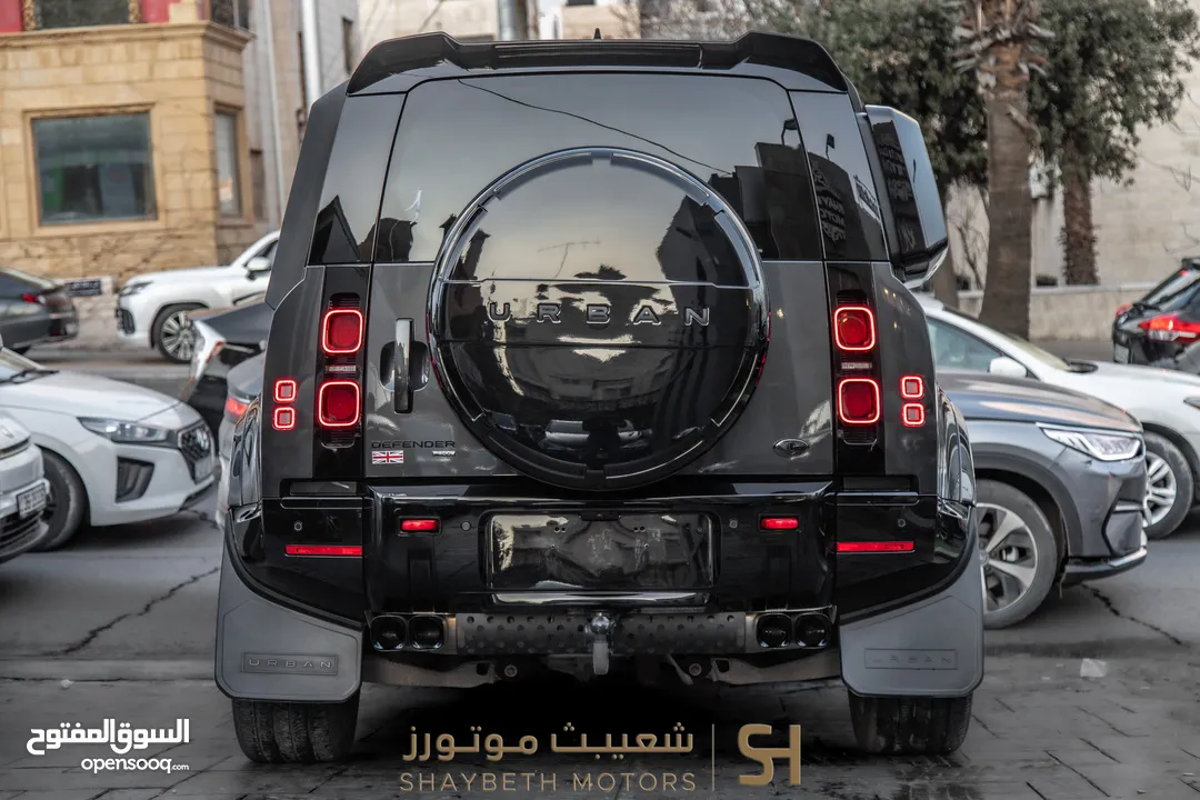 Land Rover Defender 2023 X-dynamic plug in hybrid  Urban package