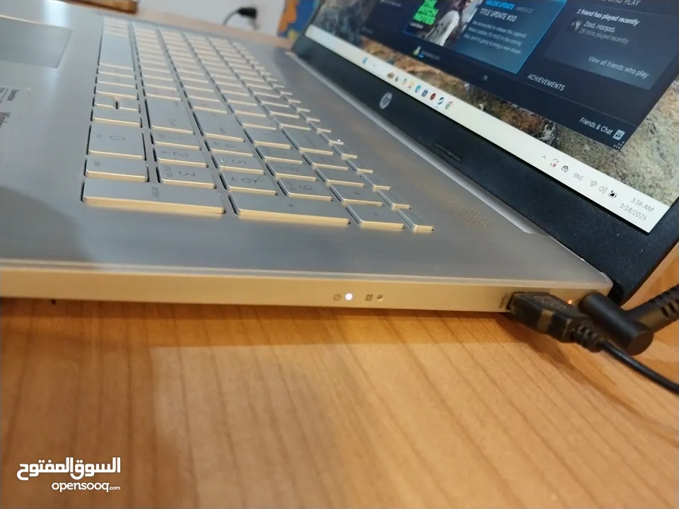 لابتوب Hp بحالة ممتازة للبيع  core i5-1155G7 12 Ram Ssd 265 Hdd 100