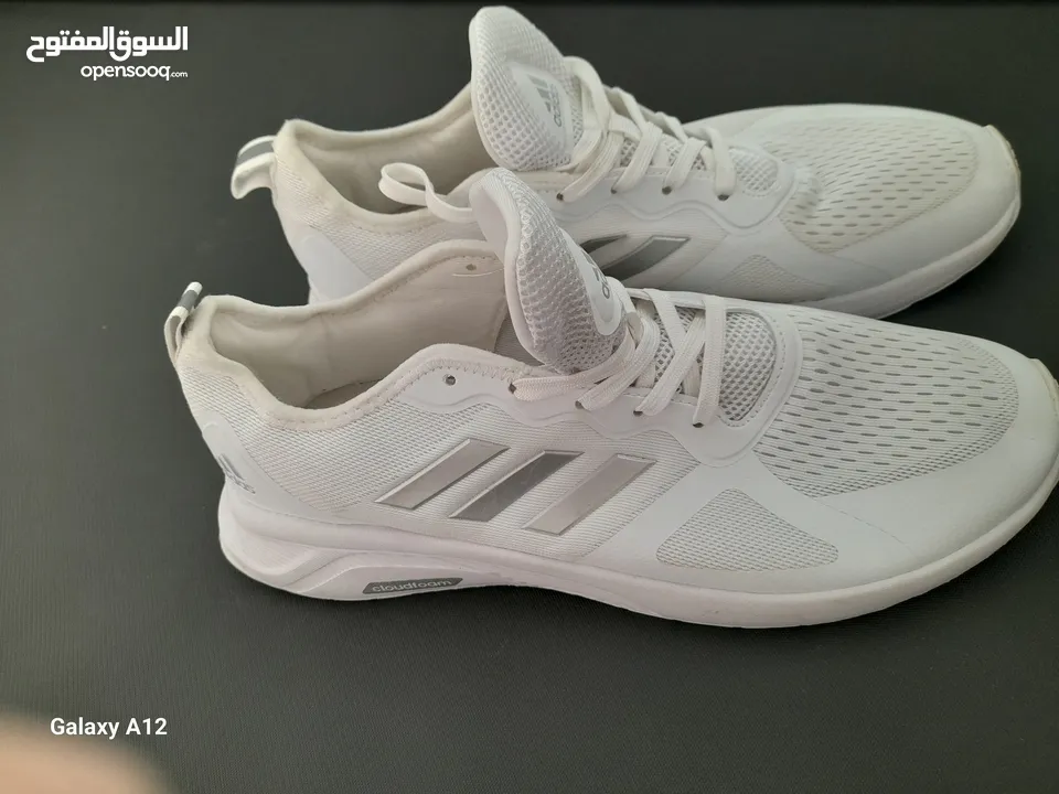 شروة احذيه  البيع كامل الكميه 30 حبه