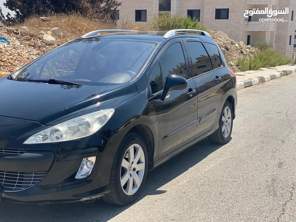 بيجو 301 العائلية 6+1
