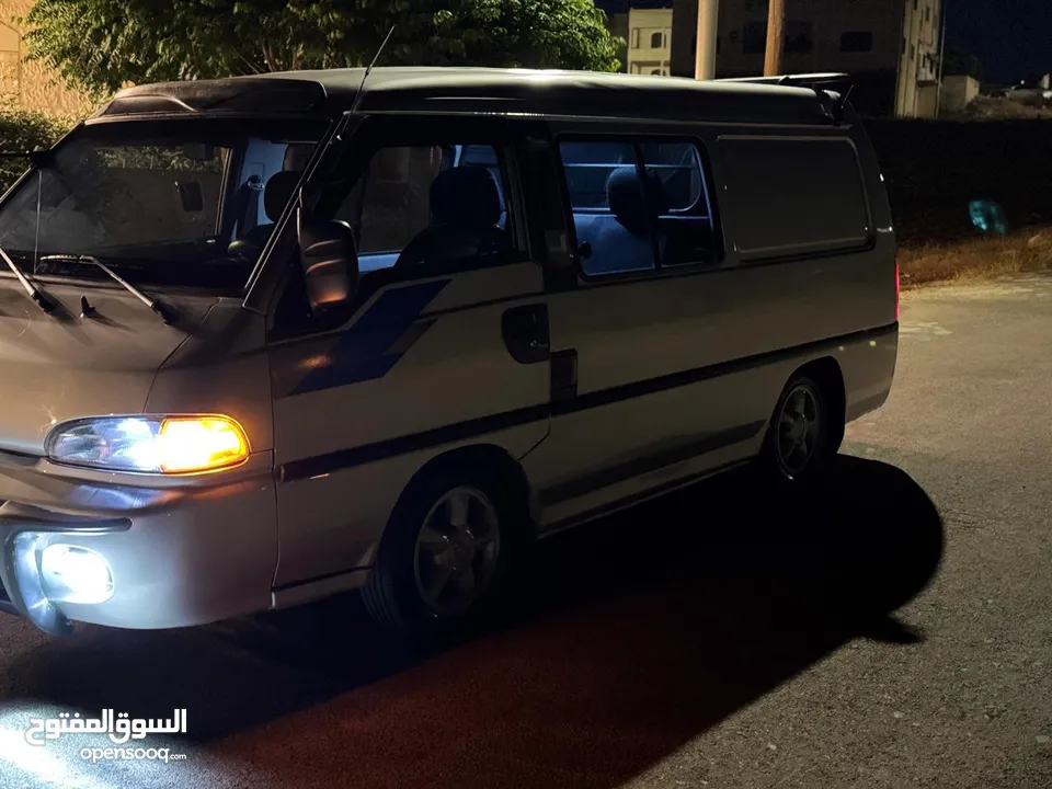 باص هونداي H100