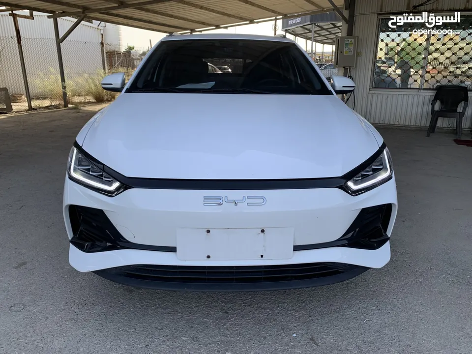 BYD E2 2022 بي واي ديه 2022 صنف لوكشري فل الفل بحاله الوكاله