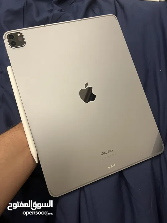 iPad Pro M2 12.9' (128GB) Wi-Fi+Cellular  ايباد برو 12.9' بحالة ممتازة