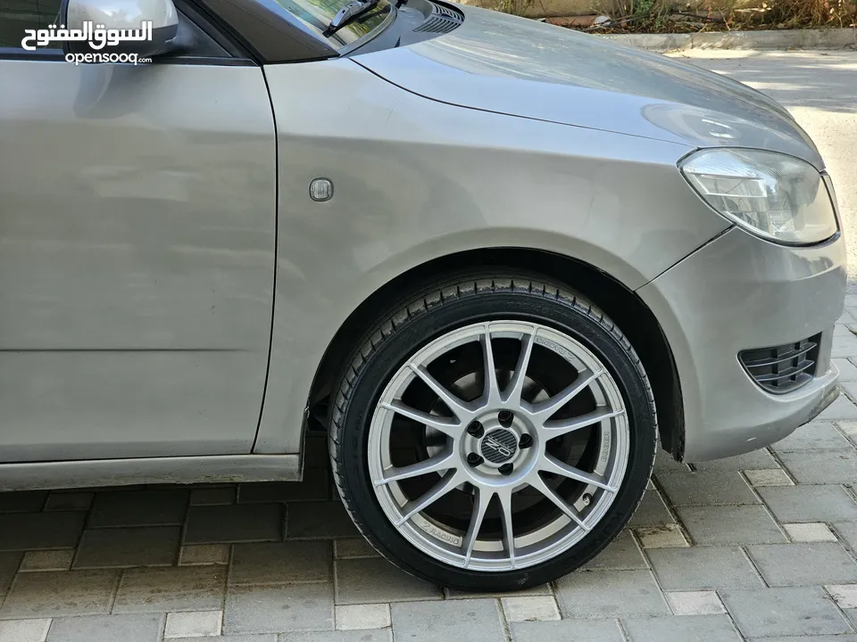 SKODA FABIA 1.4 سكودا فابيا للبيع