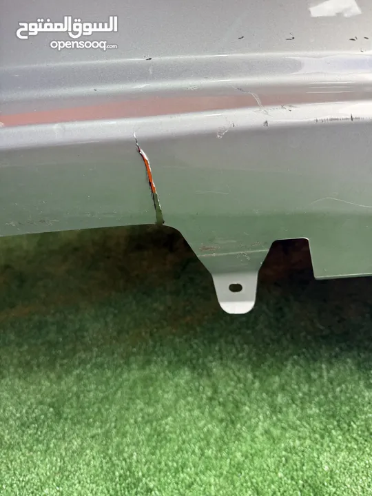 طمبون خلفي تويوتا بريوس 2010-2015  اصلي مستعمل ياباني بحالة جيده موضوح بصور  Toyota Prius 2010-2015