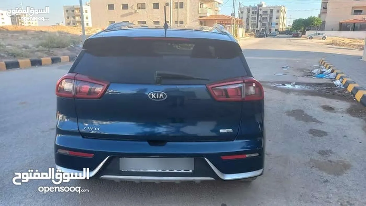 كيا نيرو لون كحلي فحص 2 جيد بسعر مغري قابل للبدل