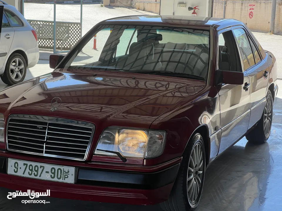 مرسيدس E220