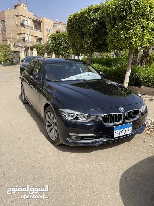 BMW 318i Luxury