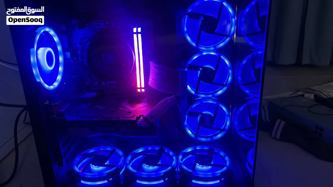 للبيع بي سي مواصفات قويه يشغل جميع الالعاب بجوده عاليه نظيف 100% شغل واللعب (الجاد مابنقص وياه)