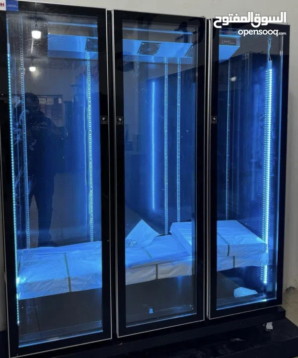 ثلاجة عرض محلات ثلاثة ابواب مديل 2025
