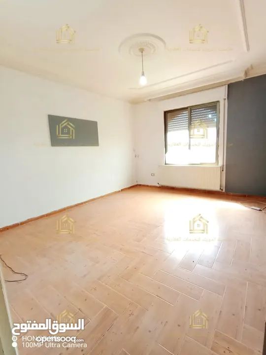 شقة طابقية - خلدا - 3نوم 1ماستر - 320م - بلكونتين بإطلالــــه مميزة - قرب الخدمات